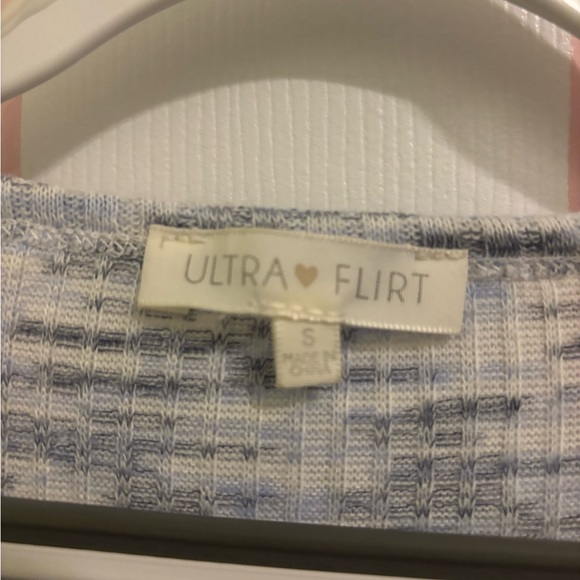 Ultra Flirt Textured Blue and White Long Sleeve Top - Picture 2 of 3